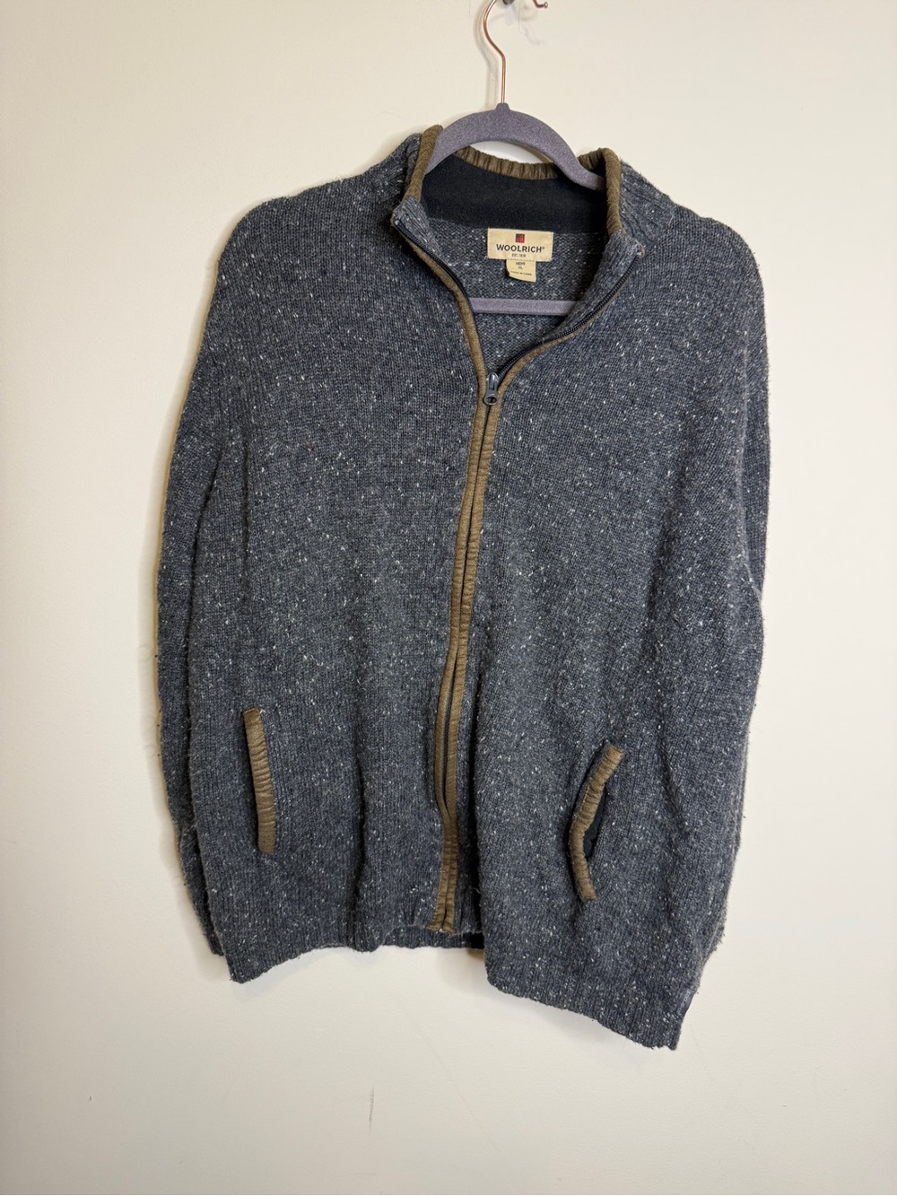 Woolrich Men’s Charcoal Heather Full-Zip Sweater with Tan Trim